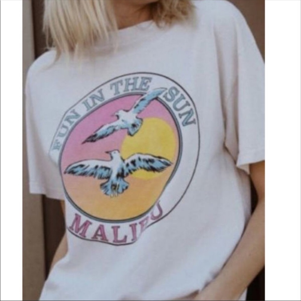 🌟Super cute brandy Melville lookalike t-shirt